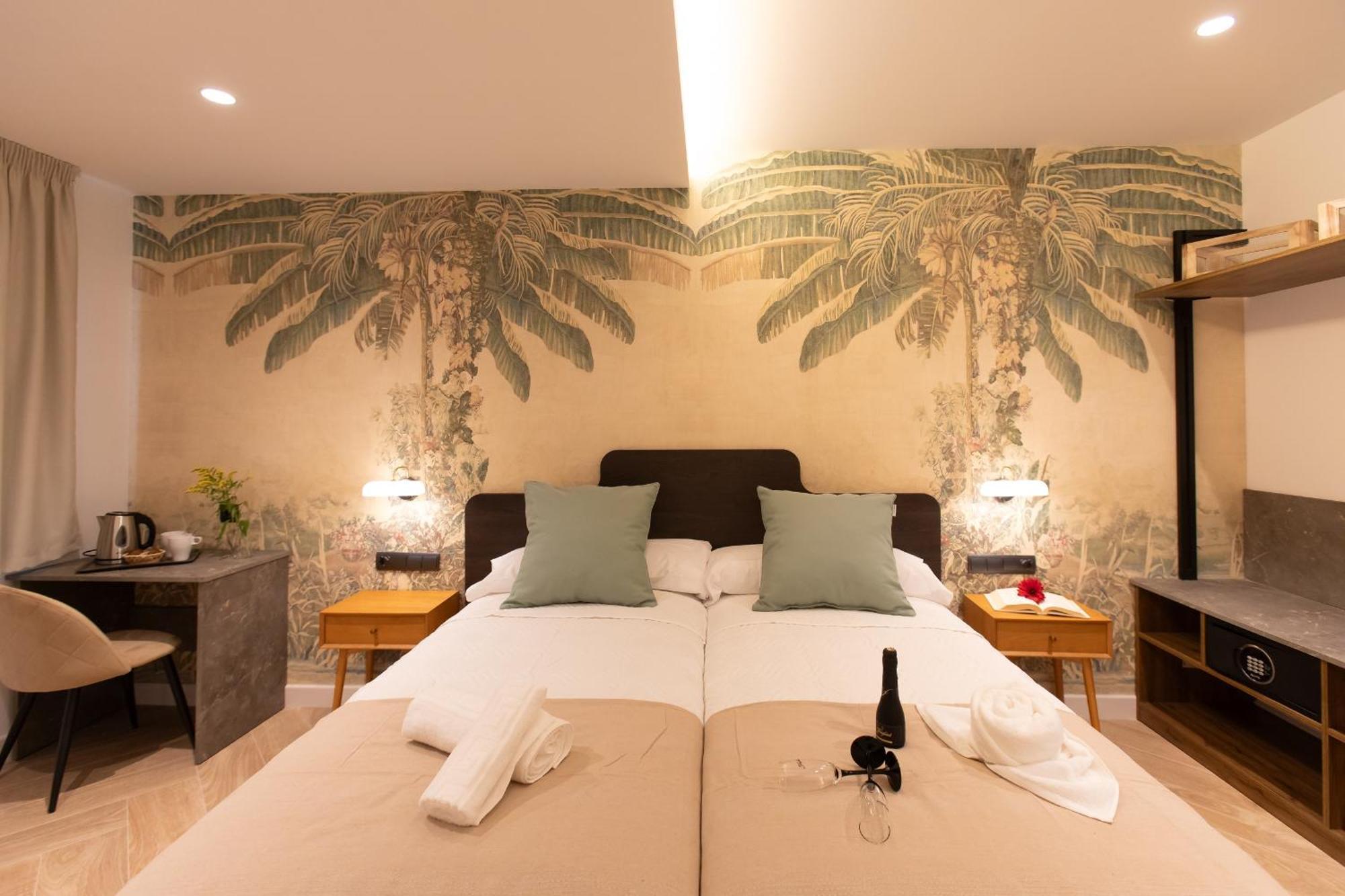 Boutique Rooms Playa Burriana ネルハ エクステリア 写真