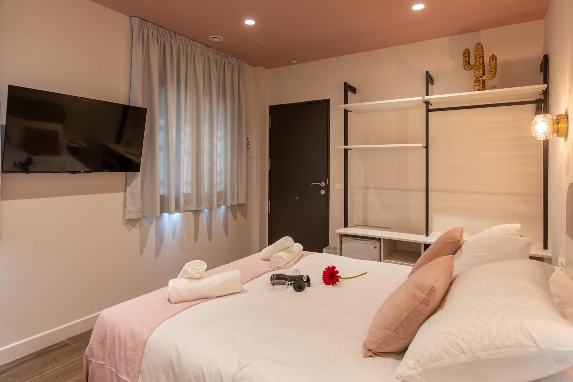 Boutique Rooms Playa Burriana ネルハ エクステリア 写真