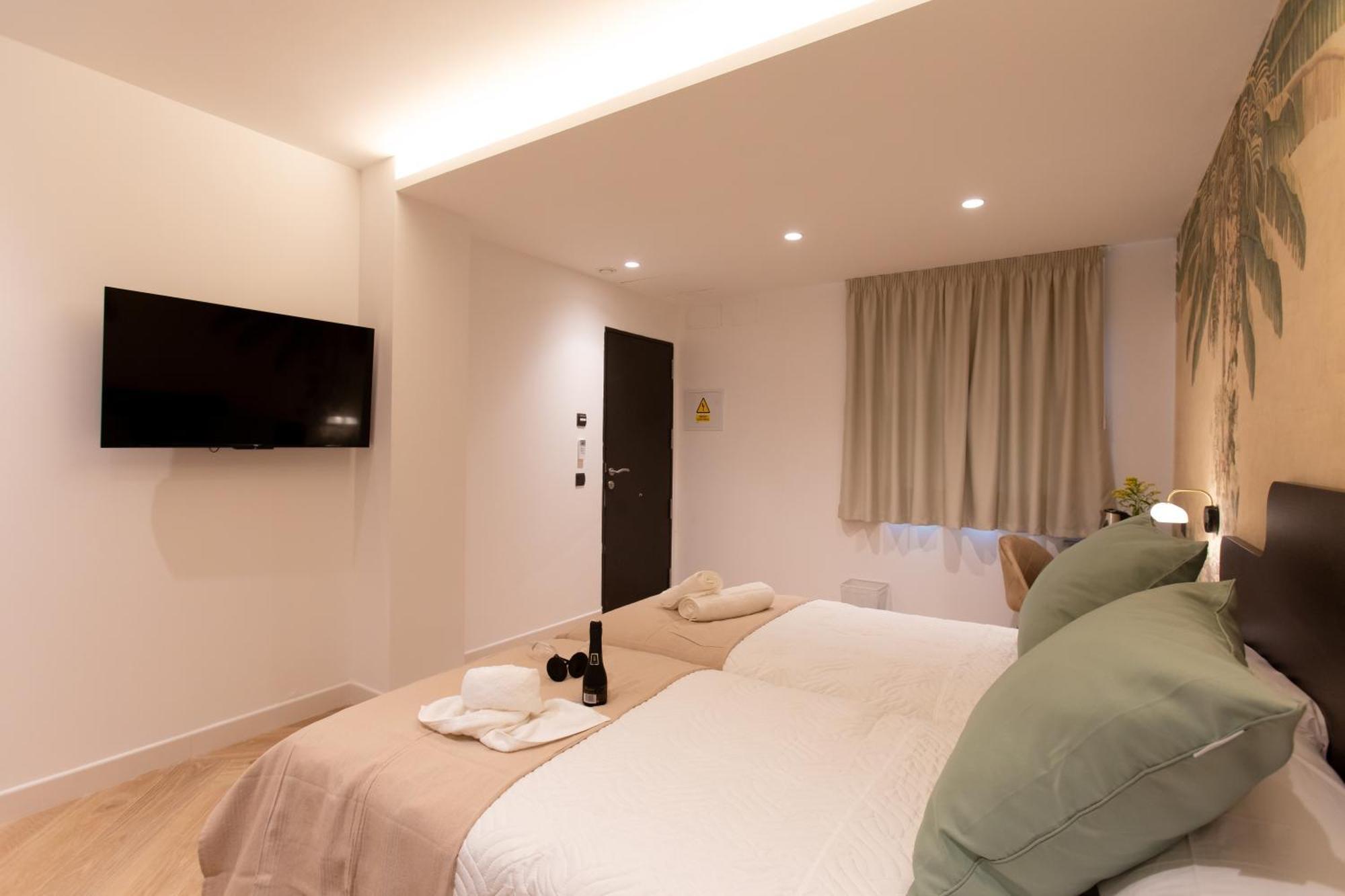 Boutique Rooms Playa Burriana ネルハ エクステリア 写真