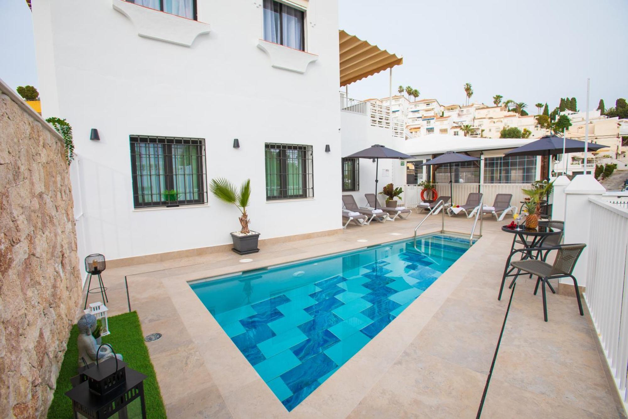 Boutique Rooms Playa Burriana ネルハ エクステリア 写真