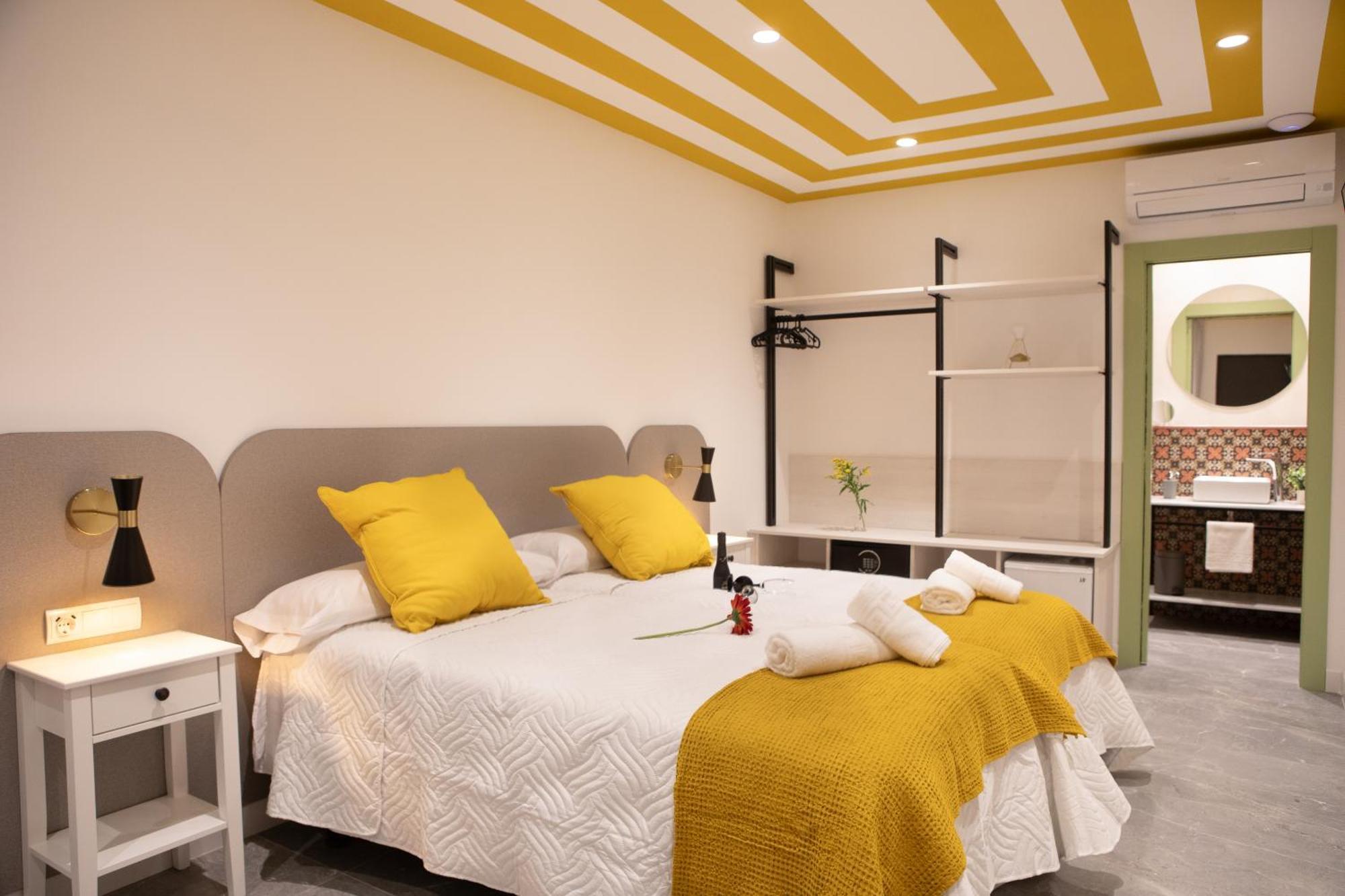 Boutique Rooms Playa Burriana ネルハ エクステリア 写真