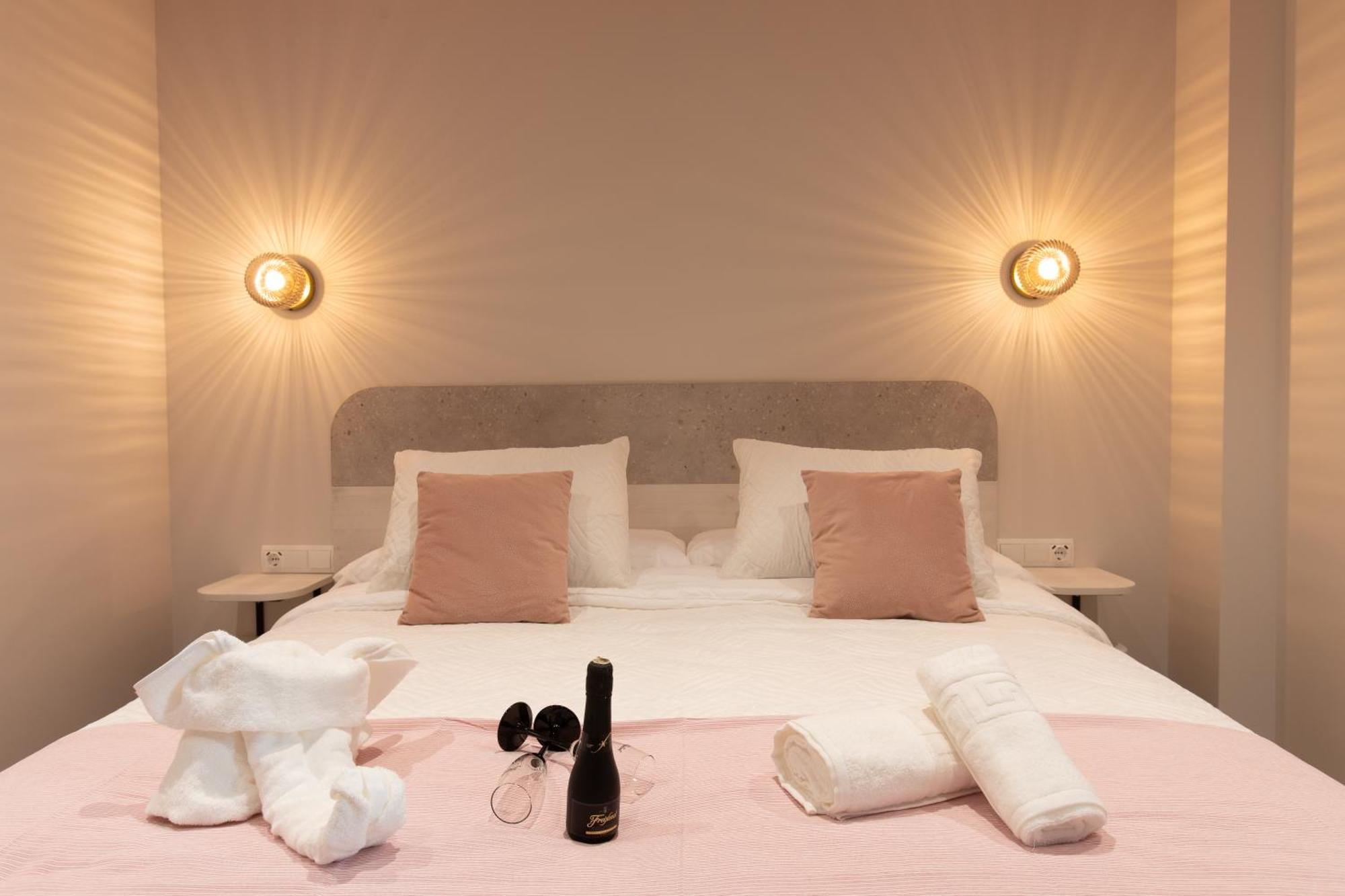 Boutique Rooms Playa Burriana ネルハ エクステリア 写真