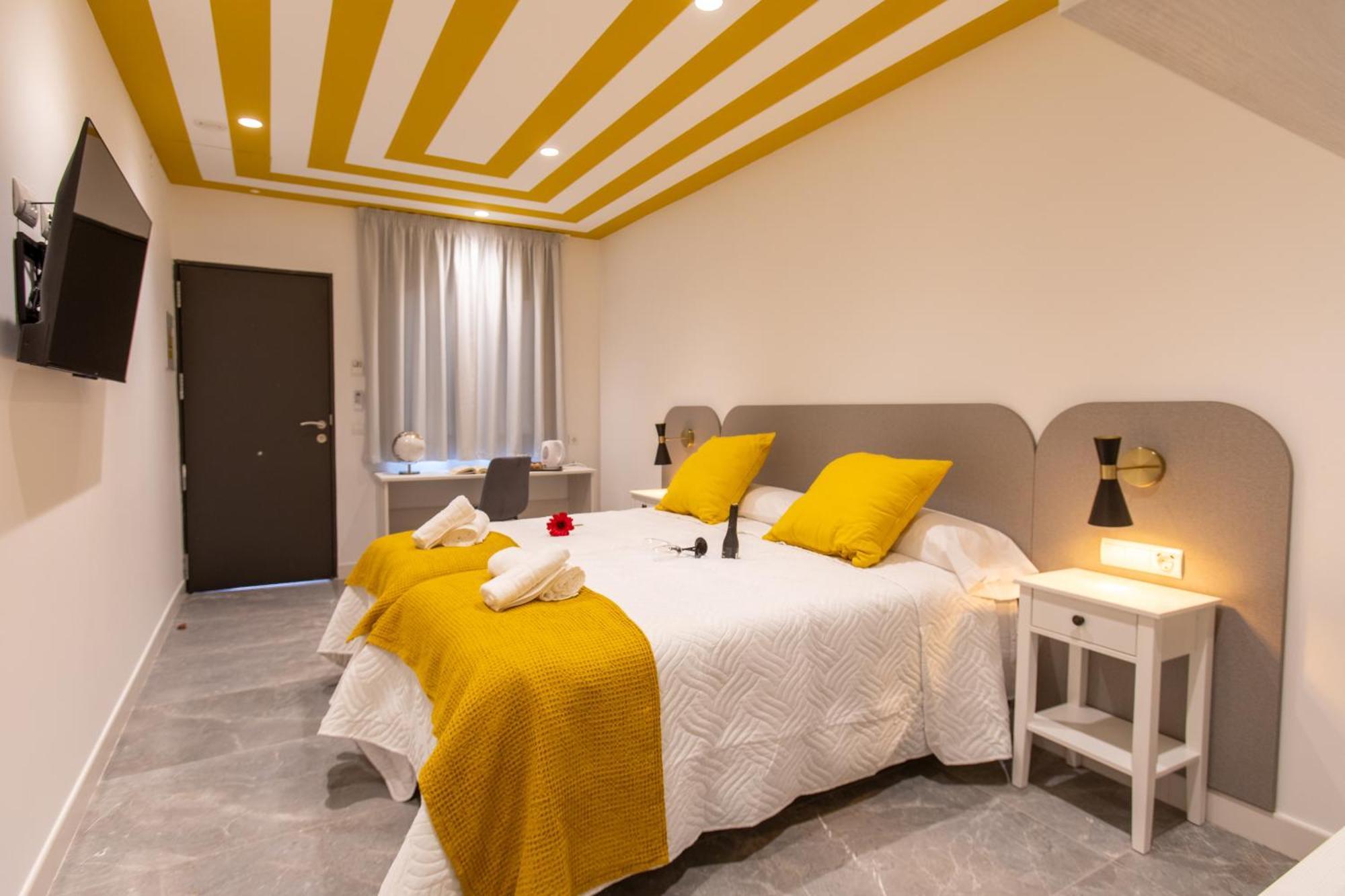 Boutique Rooms Playa Burriana ネルハ エクステリア 写真