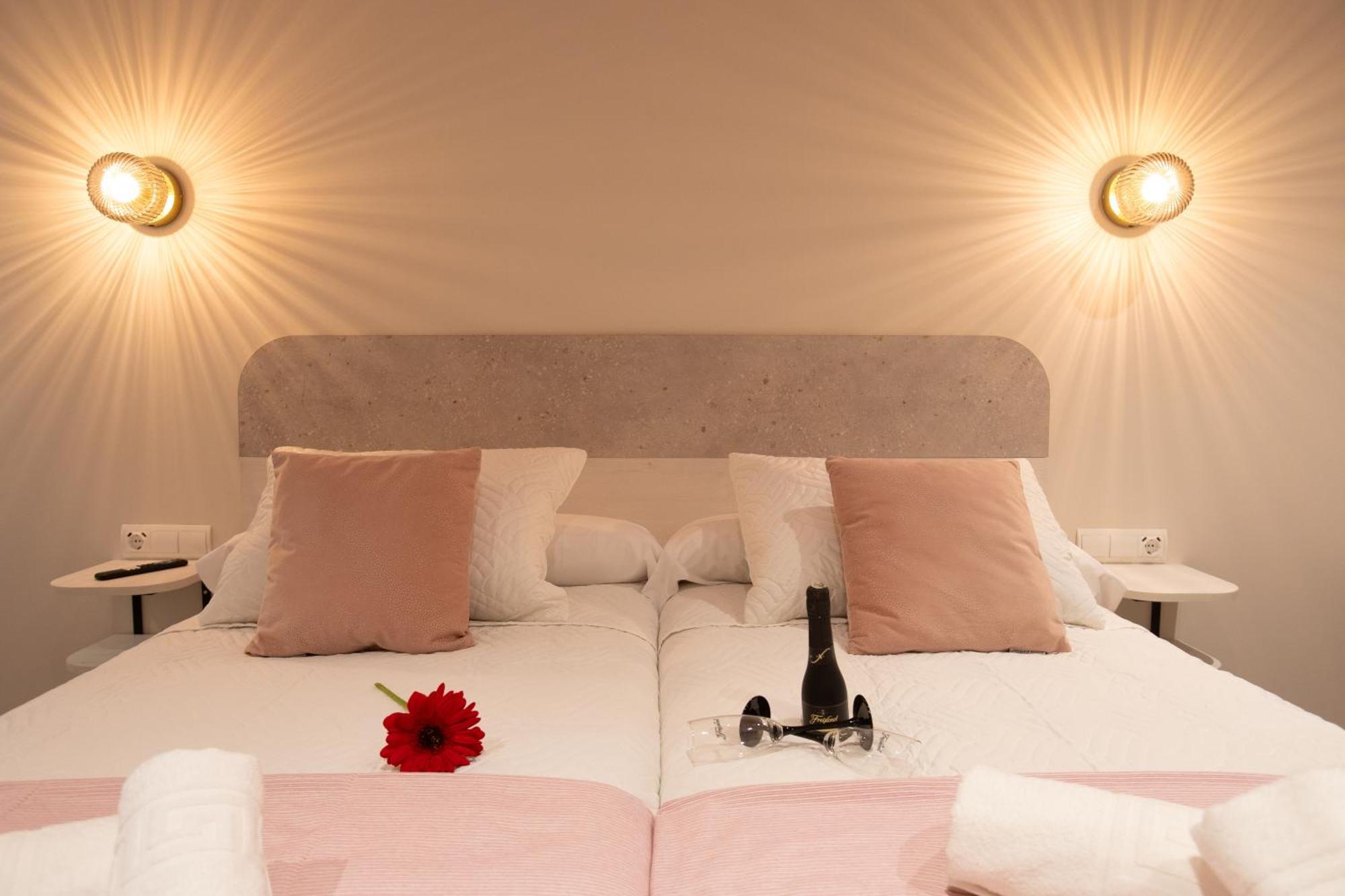 Boutique Rooms Playa Burriana ネルハ エクステリア 写真
